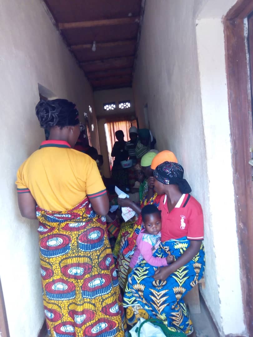 media image lancement officiel du programme de gratuite de soins de santé chez les femmes enceintes et les enfants de moins de 5 ans